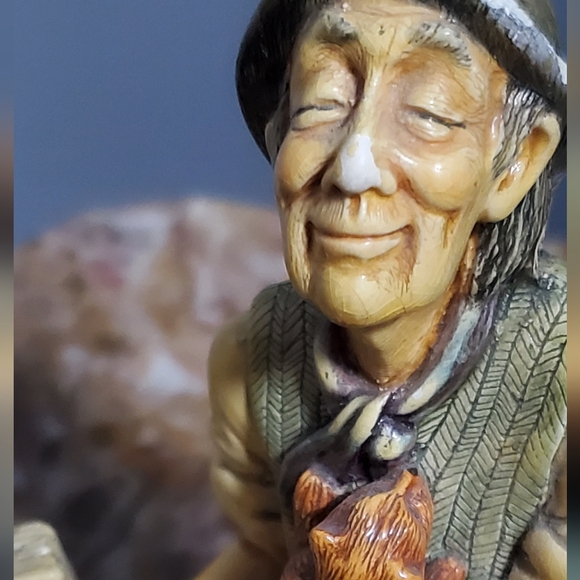 Vintage Naturecraft figurine "Grand Finale" Rustic Musician - Brown and Green - Picture 8 of 10